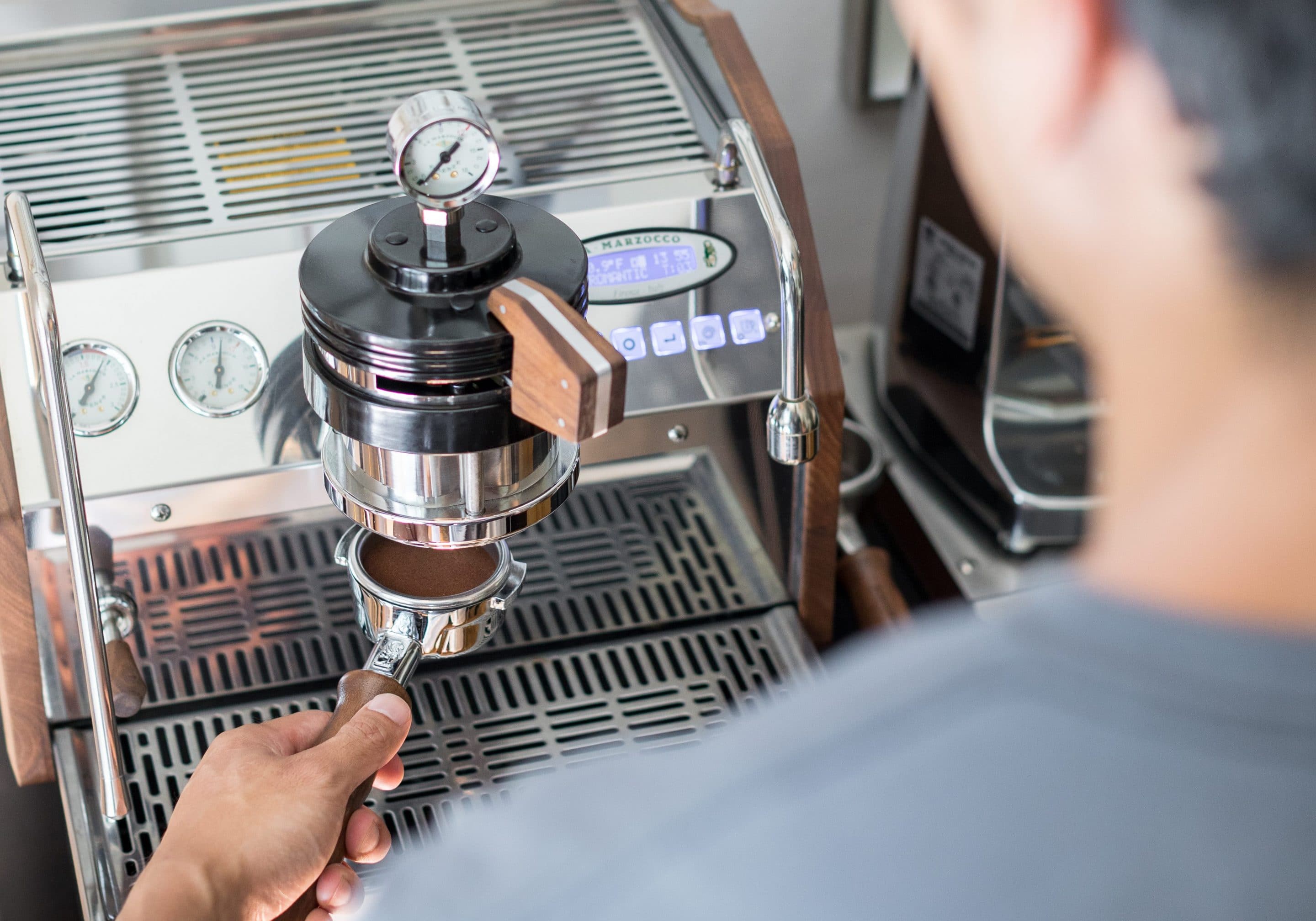 How To Dial In Your Espresso Grinder – Clive Coffee